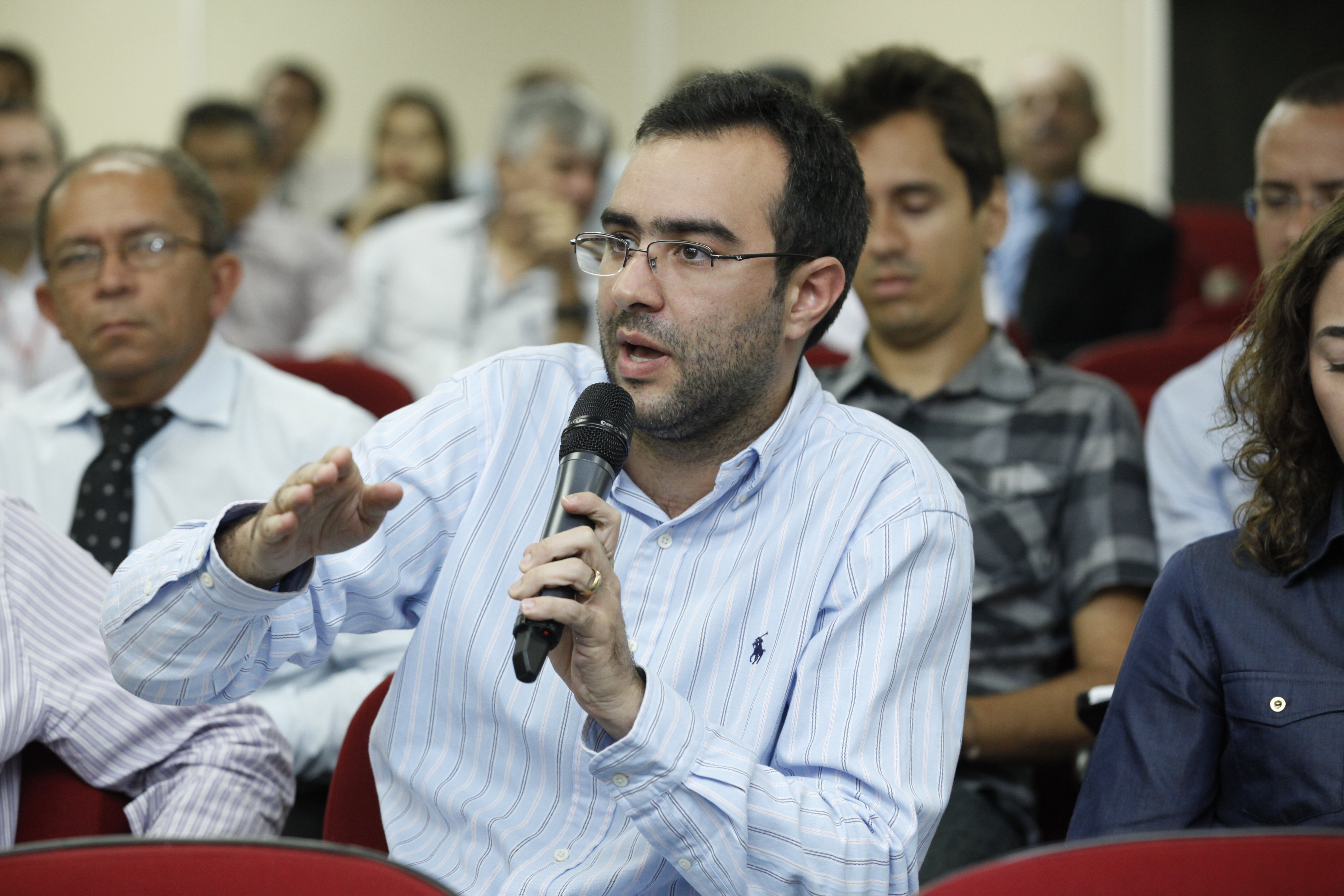 Servidores participam de Seminário sobre Gestão de Contratos